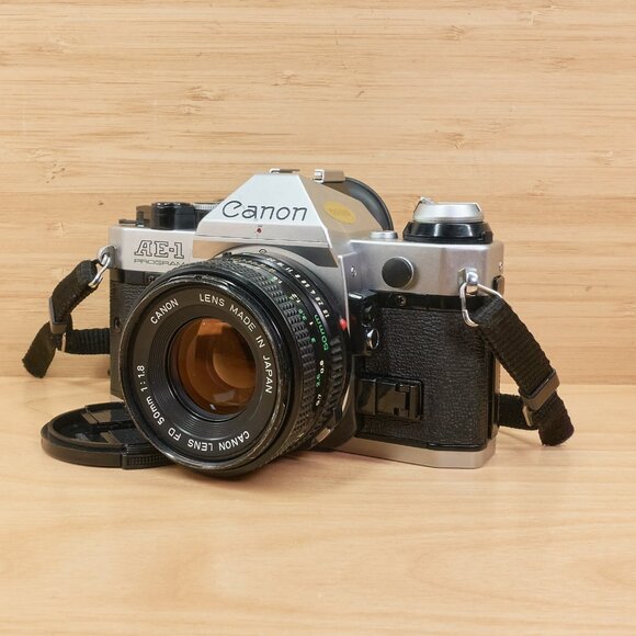 Canon AE-1 Program / Canon FD 50mm f/1.8 Lens / Made in Japan - Picture 1 of 11